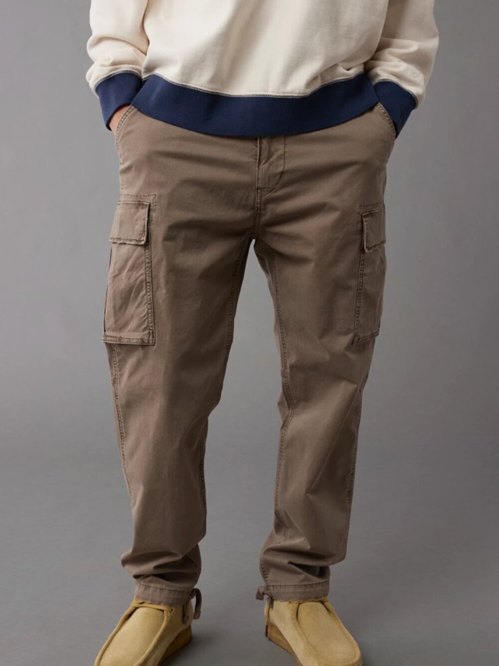 American Eagle Cargo Pants (brown)